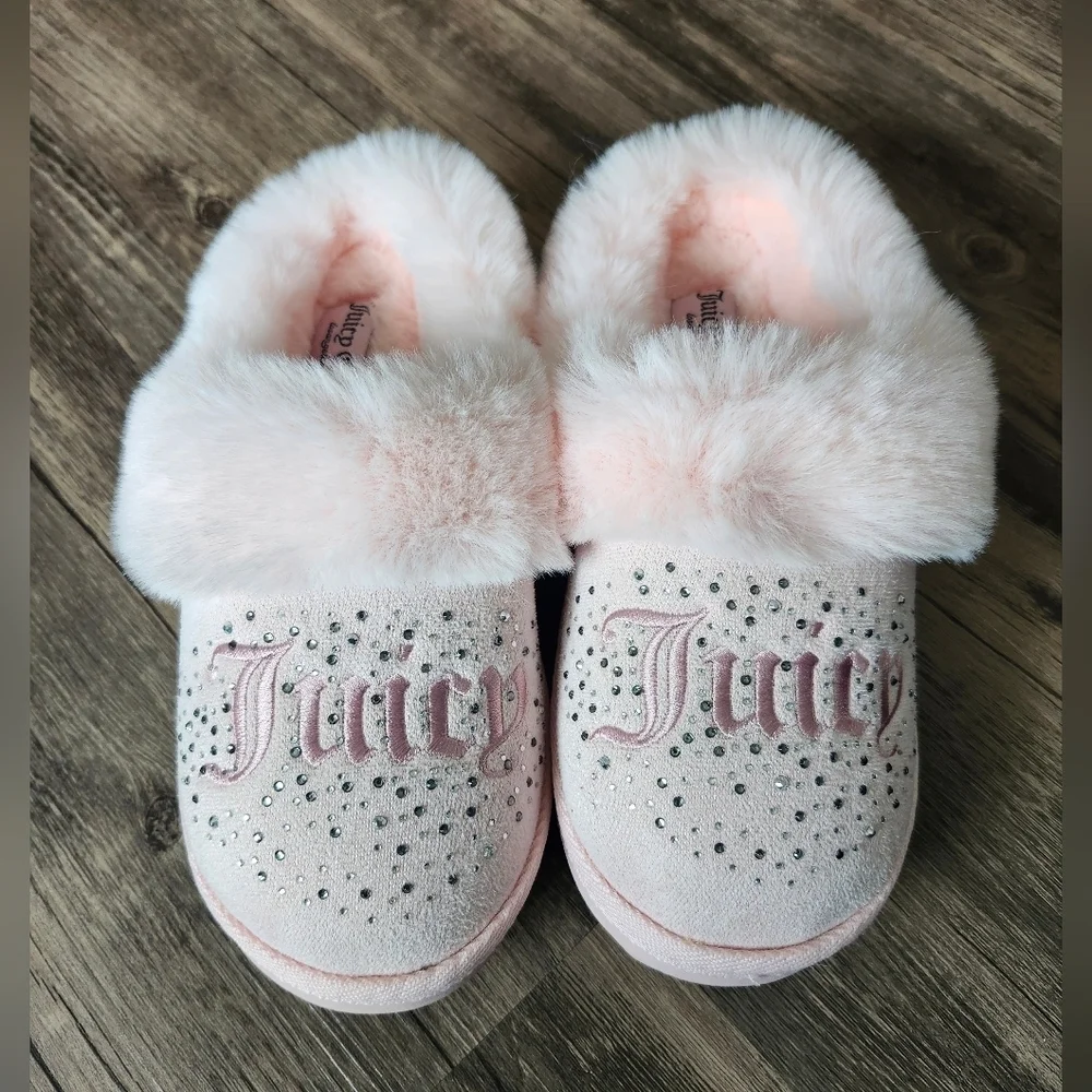 NWOT Juicy Couture Pink Rhinestone Faux Fur Kids Slippers